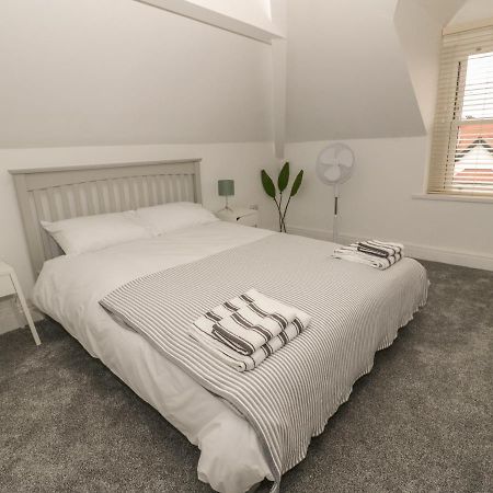 Charnwood Villa Ландъндо Екстериор снимка