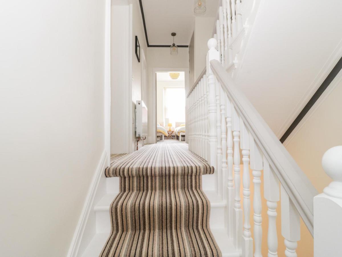 Charnwood Villa Ландъндо Екстериор снимка